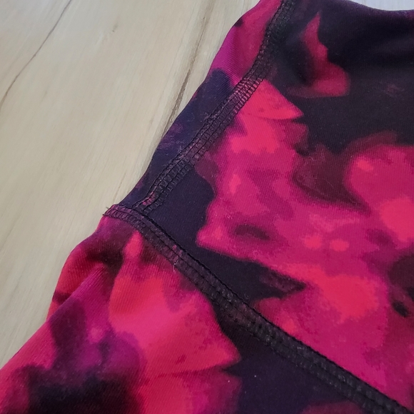 Old Navy Compression Tie Dye Leggings - Extra Small - Picture 5 of 5